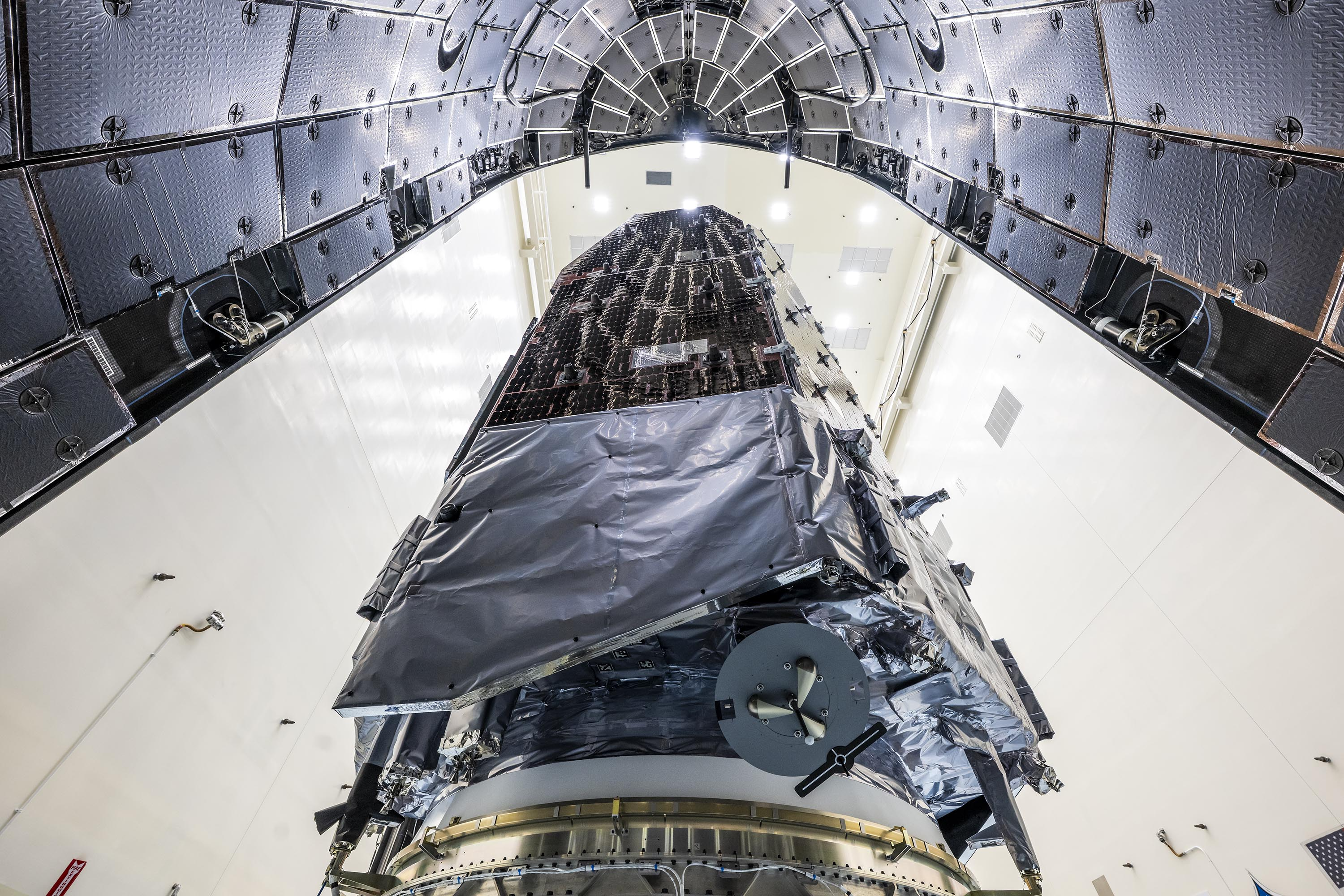 Roman ya está en camino a L2: así fue el lanzamiento del telescopio de la NASA